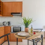 Urban Apt Next University 4